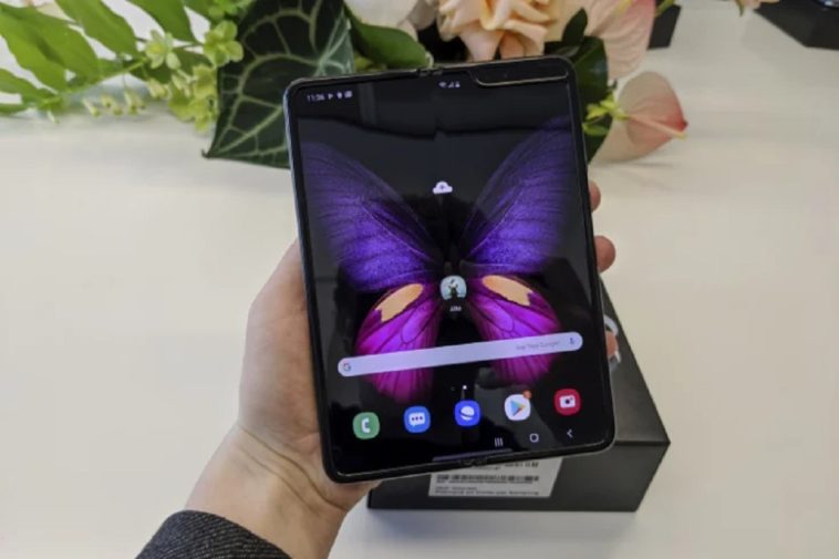 samsung galaxy fold 2 pen